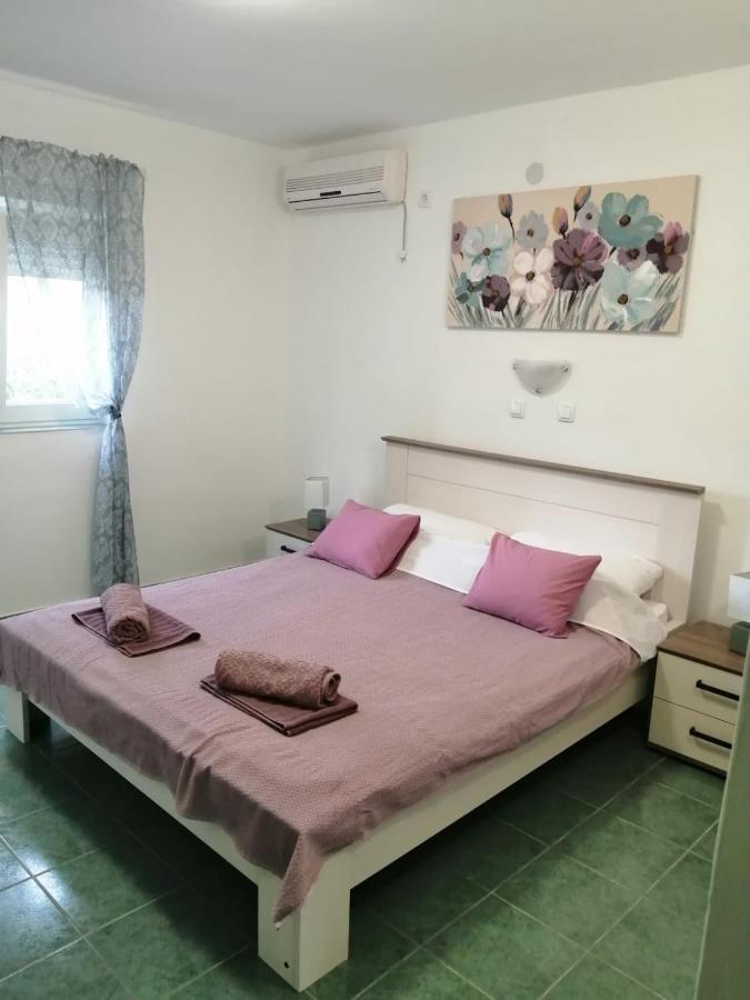 Holiday House Lara Starigrad Paklenica Ngoại thất bức ảnh
