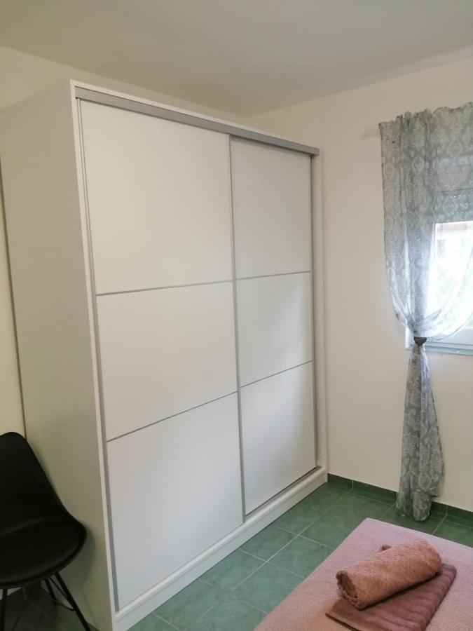 Holiday House Lara Starigrad Paklenica Ngoại thất bức ảnh