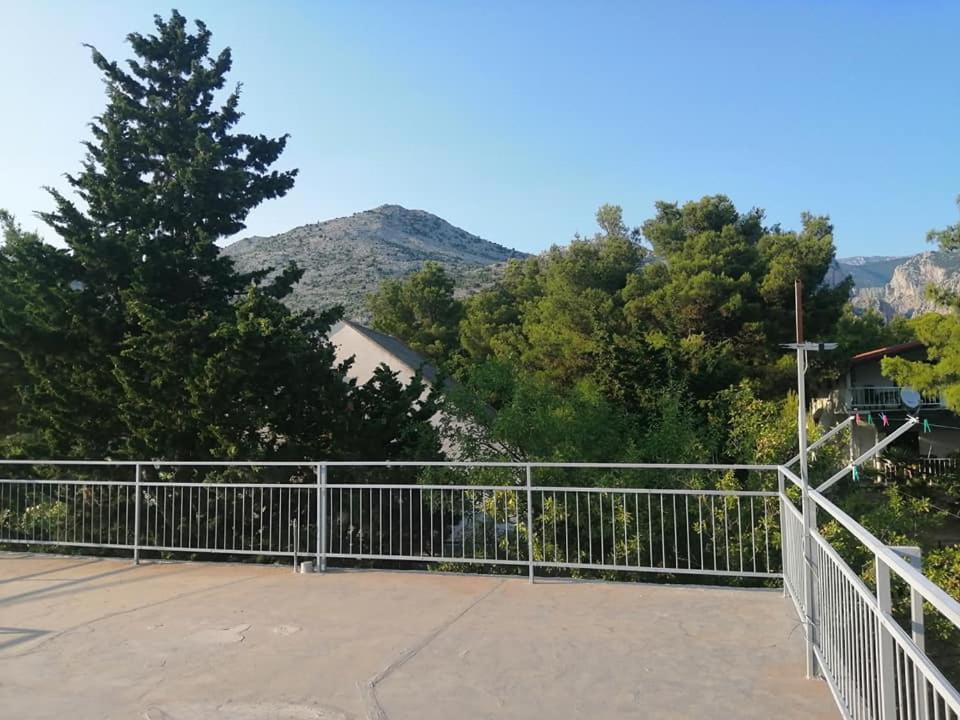 Holiday House Lara Starigrad Paklenica Ngoại thất bức ảnh