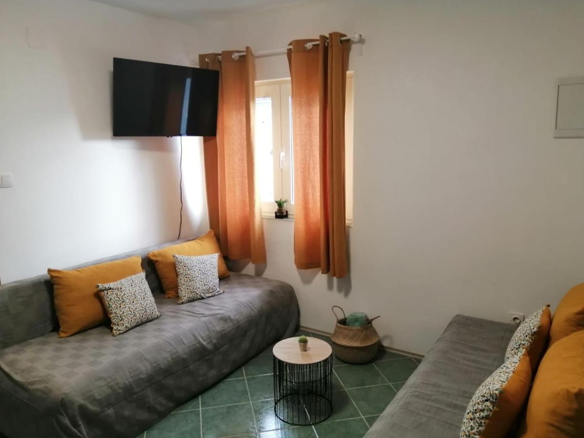Holiday House Lara Starigrad Paklenica Ngoại thất bức ảnh