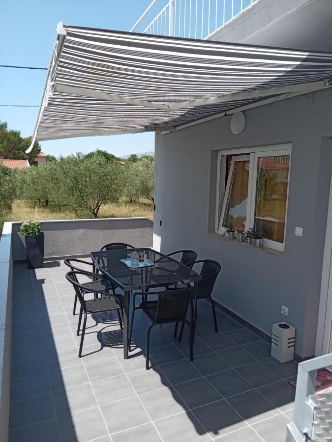 Holiday House Lara Starigrad Paklenica Ngoại thất bức ảnh